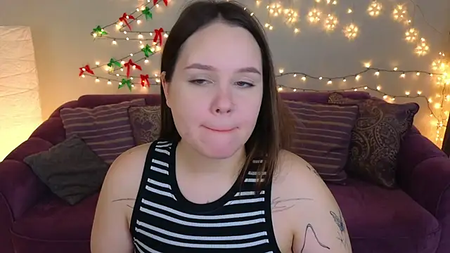 miki miki cutie  online show from January 5, 2025, 4:38 pm