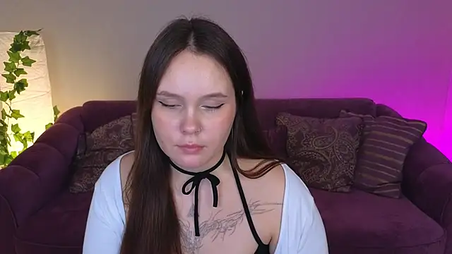 miki miki cutie  online show from January 31, 2025, 2:15 am