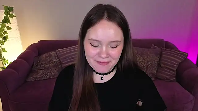 miki miki cutie  online show from February 4, 2025, 2:07 am