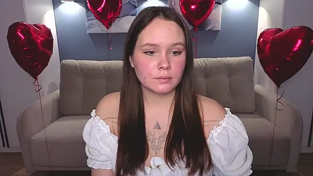 miki miki cutie  online show from February 19, 2025, 4:22 pm