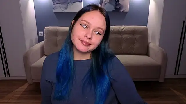 miki miki cutie  online show from September 25, 2025, 1:04 pm