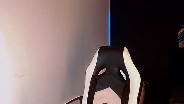 AdharaaMoon online show from January 18, 2025, 10:39 pm