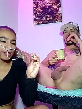 Leslly  online show from April 17, 2026, 11:46 am