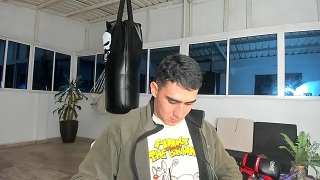 owengray2n online show from December 8, 2024, 3:10 am