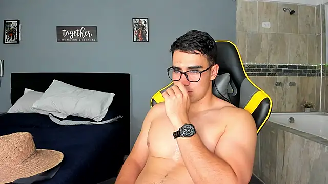 owengray2n online show from January 14, 2025, 1:36 am