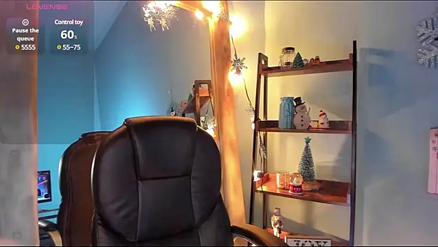 alikahouston4 online show from January 16, 2025, 6:35 am