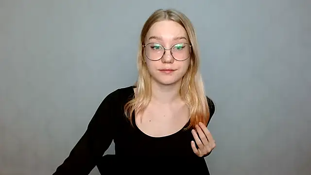 Snapshot of cindi_hot chatting on February 20, 2025, 11:09 am cindi hot online show from February 20, 2025, 11:09 am