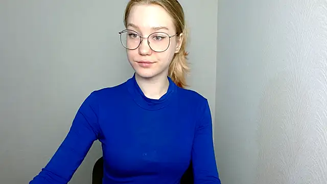 Snapshot of cindi_hot chatting on March 15, 2025, 11:29 am cindi hot online show from March 15, 2025, 11:29 am