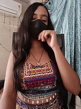 Snapshot of Parinaaz18 chatting on June 25, 2026, 7:46 am Parinaaz18 online show from June 25, 2026, 7:46 am