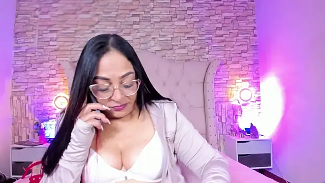 Gina Myers online show from February 5, 2026, 12:43 pm