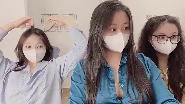 Bamboo Swetie online show from November 14, 2025, 3:22 pm