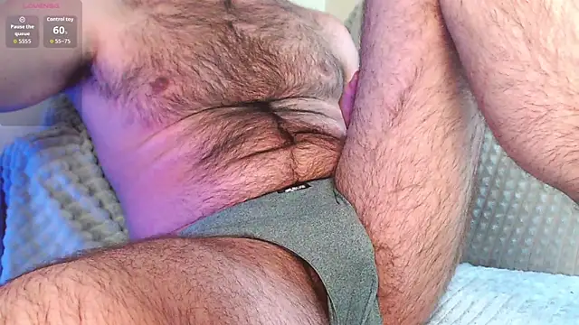 Deckard Webb1  online show from September 25, 2025, 1:59 pm