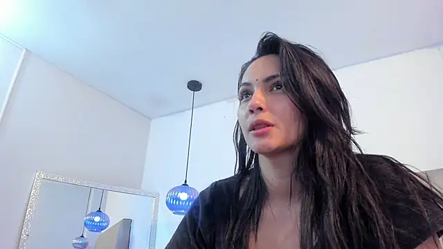 kareena basu online show from March 12, 2025, 9:45 pm