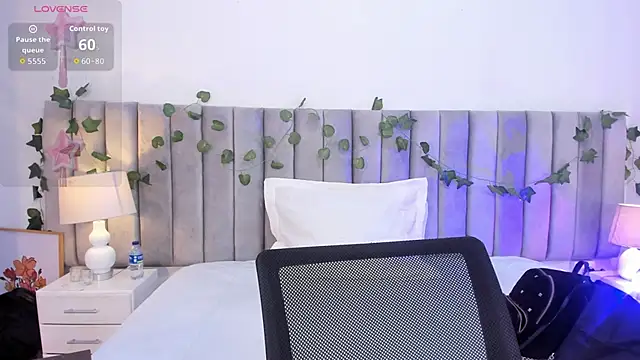 kareena basu online show from April 12, 2026, 3:11 am