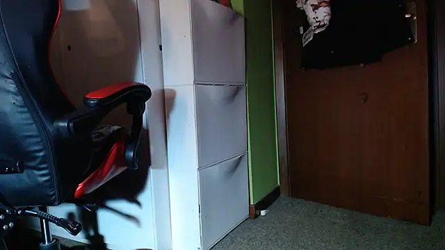 Snapshot of MASTERMONEY chatting on January 1, 2025, 11:18 pm MASTERMONEY online show from January 1, 2025, 11:18 pm