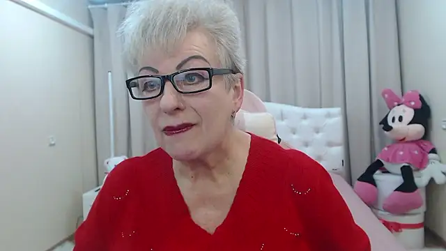 KayleSmoll online show from February 20, 2026, 7:47 pm