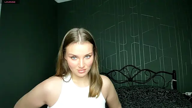 Snapshot of DeniRicchii chatting on December 5, 2025, 12:58 pm DeniRicchii online show from December 5, 2025, 12:58 pm