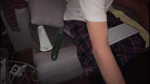 Snapshot of swissMen_DE chatting on February 19, 2025, 5:05 am swissMen DE online show from February 19, 2025, 5:05 am