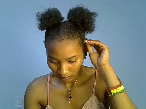 Snapshot of cute-alexis chatting on November 14, 2025, 10:29 pm cute-alexis online show from November 14, 2025, 10:29 pm