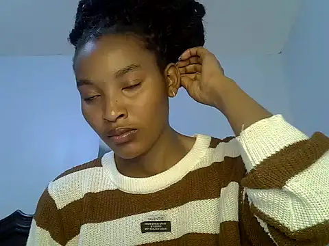 Snapshot of cute-alexis chatting on May 9, 2026, 2:17 am cute-alexis online show from May 9, 2026, 2:17 am