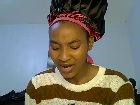 Snapshot of cute-alexis chatting on May 11, 2026, 12:55 pm cute-alexis online show from May 11, 2026, 12:55 pm
