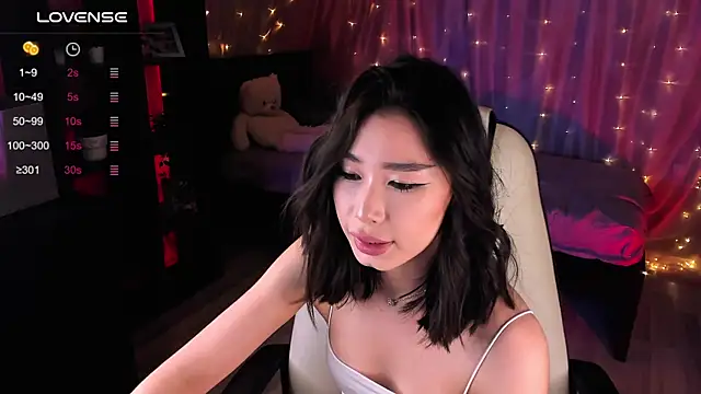 Snapshot of sensualily chatting on January 11, 2025, 9:57 pm sensualily online show from January 11, 2025, 9:57 pm