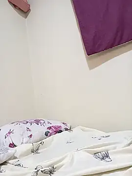 Hotpetite2024 online show from September 17, 2025, 4:52 pm