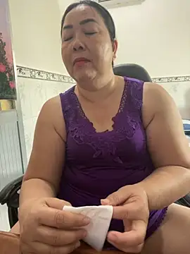 NDith online show from December 3, 2025, 8:56 am