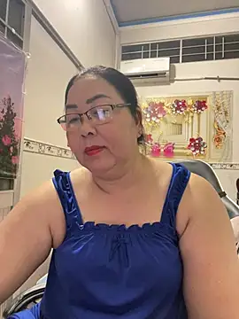 Snapshot of NDith chatting on March 28, 2026, 12:49 pm NDith online show from March 28, 2026, 12:49 pm