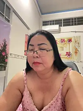 Snapshot of NDith chatting on April 9, 2026, 9:09 pm NDith online show from April 9, 2026, 9:09 pm