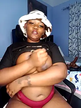 Cherriikenzie online show from October 31, 2025, 7:37 pm