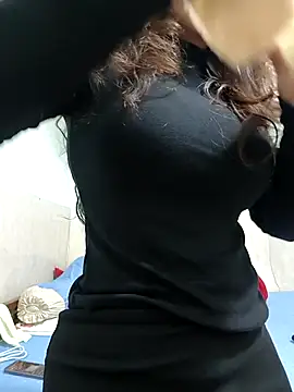 Snapshot of lyna_bl chatting on April 1, 2026, 11:02 pm lyna bl online show from April 1, 2026, 11:02 pm