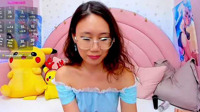 Snapshot of Nao__Chan_ chatting on January 18, 2025, 4:37 am Nao Chan online show from January 18, 2025, 4:37 am