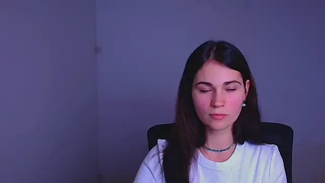 Loon Amore online show from December 17, 2024, 7:37 pm