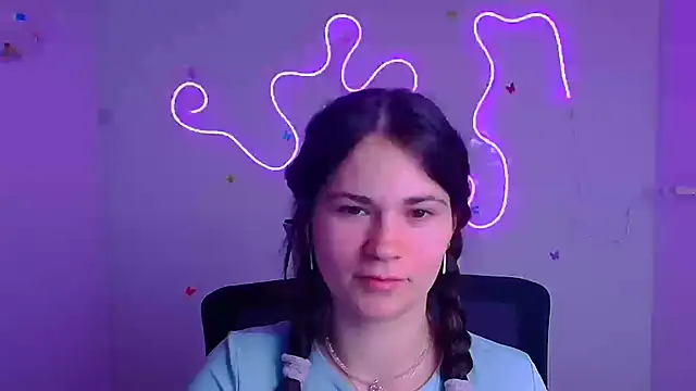 Loon Amore online show from March 4, 2025, 8:27 pm