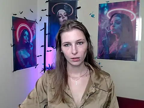 StrangerGi online show from September 18, 2025, 12:18 pm