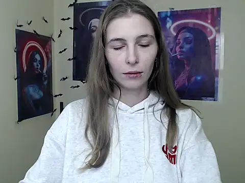 StrangerGi online show from November 28, 2025, 7:11 am