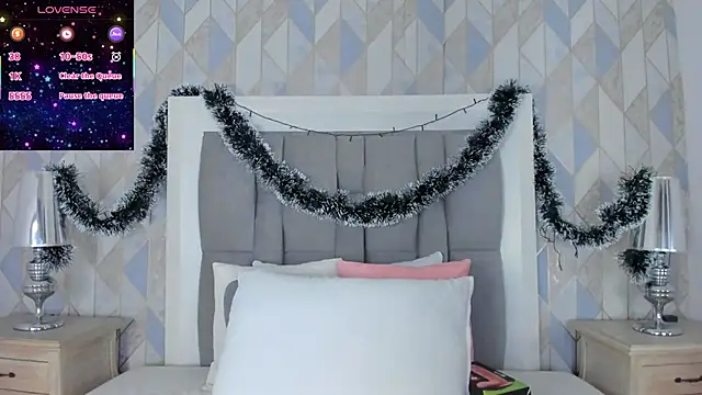 anais cooper online show from December 14, 2025, 11:37 am