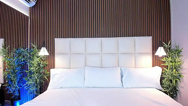 CailynBrowm online show from November 9, 2025, 4:33 am