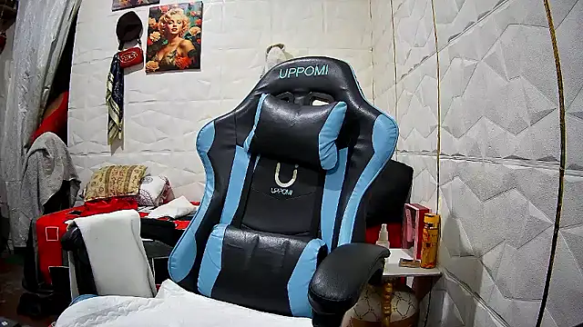 Snapshot of Mendoza_Amaranata chatting on January 7, 2026, 3:53 am Mendoza Amaranata online show from January 7, 2026, 3:53 am