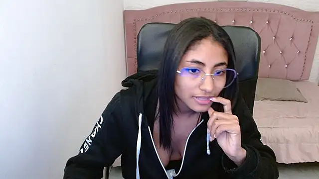 shaneelle online show from February 28, 2025, 9:25 am