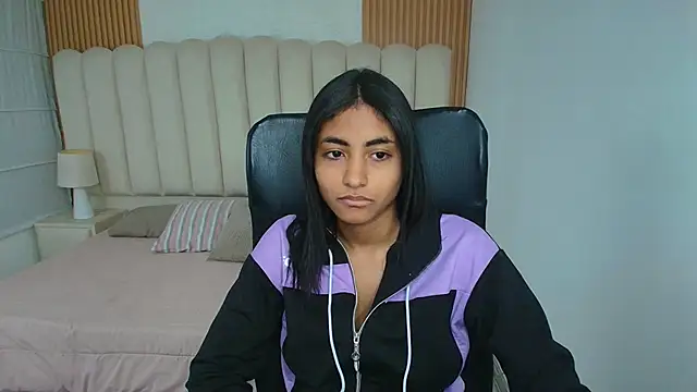 Snapshot of shaneelle chatting on February 3, 2026, 6:40 am shaneelle online show from February 3, 2026, 6:40 am