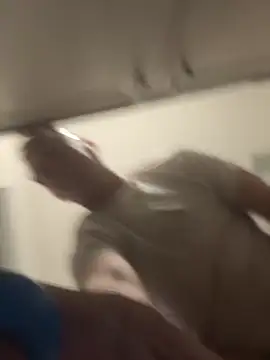 Snapshot of Goldenbear3111 chatting on February 16, 2026, 8:54 am Goldenbear3111 online show from February 16, 2026, 8:54 am