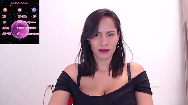 ambarsmith02 online show from January 19, 2025, 3:42 pm