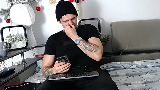 CarterCole online show from December 30, 2024, 7:15 am