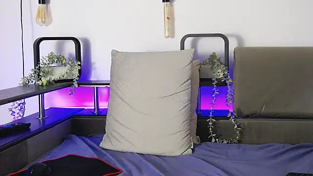 CarterCole online show from January 31, 2025, 2:07 pm