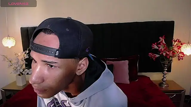 soft attraction online show from November 7, 2025, 7:36 pm