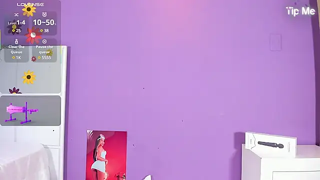 SunnyPage online show from February 8, 2025, 9:15 pm