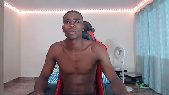 Snapshot of Couplex_sexx chatting on October 5, 2025, 9:56 pm Couplex sexx online show from October 5, 2025, 9:56 pm