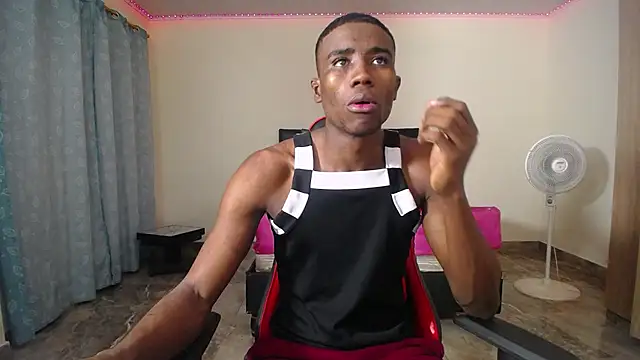 Snapshot of Couplex_sexx chatting on October 14, 2025, 4:46 am Couplex sexx online show from October 14, 2025, 4:46 am